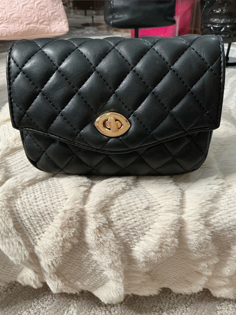 LIKE DREAMS Little Mini Black Quilted Shoulder Purse Chain Detail